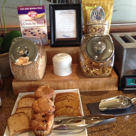 The breakfast buffet features a gluten free grains selection
